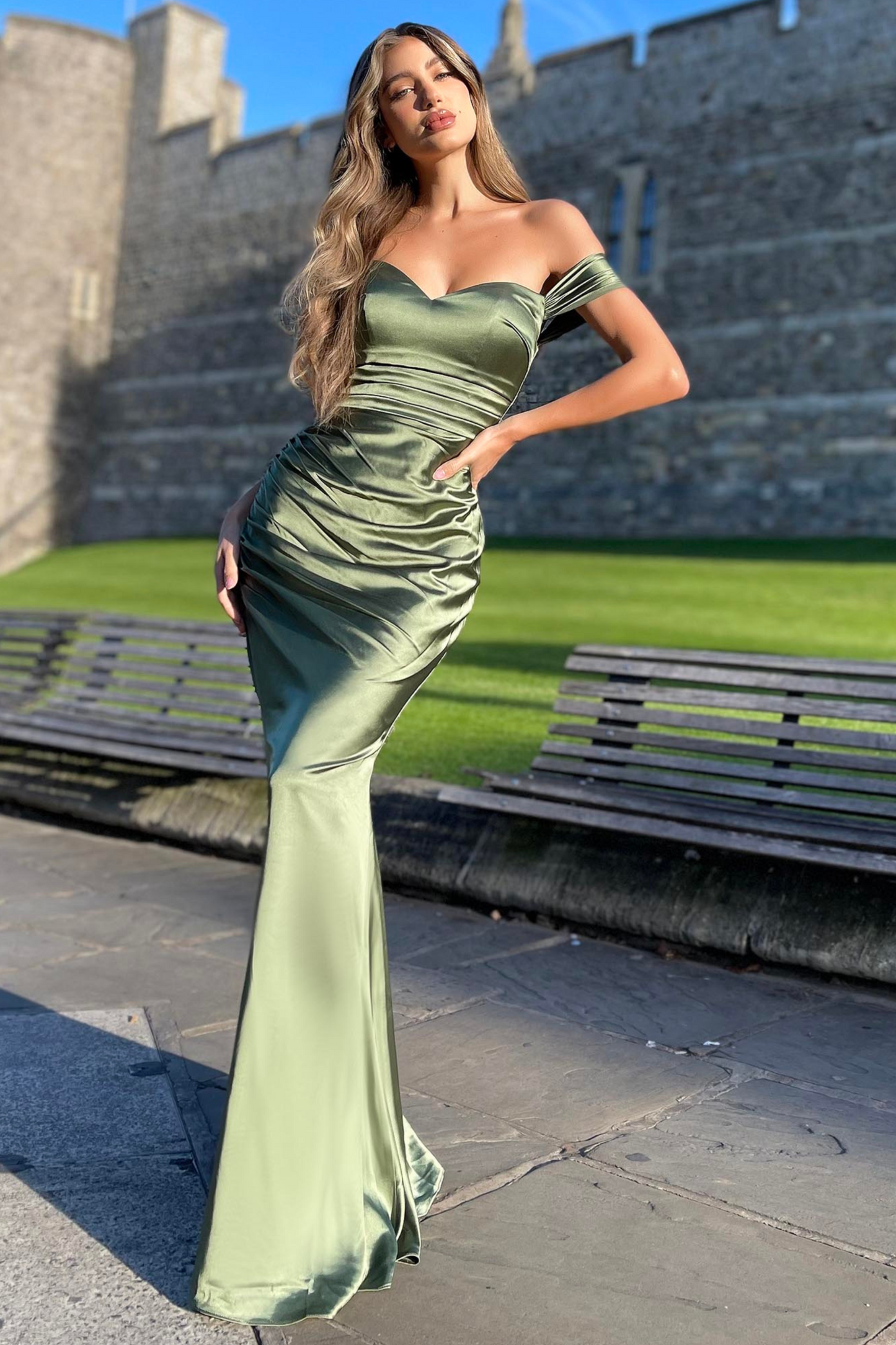 Nicoletta slim fit formal dress in olive satin