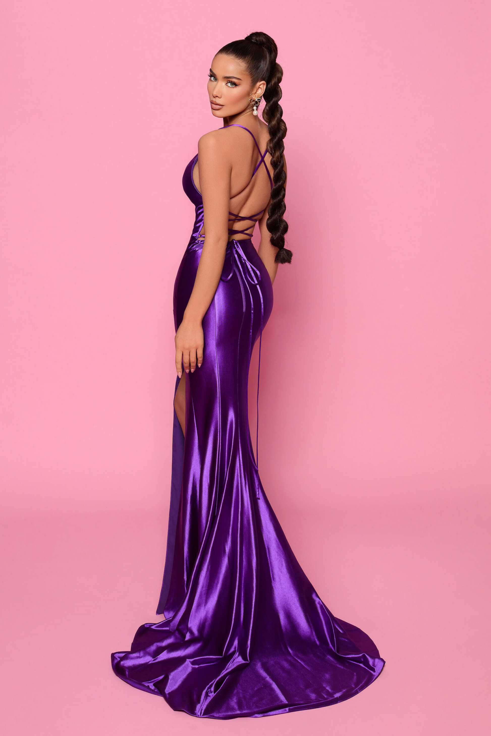 Nicoletta slim fit formal dress in purple stretch satin 